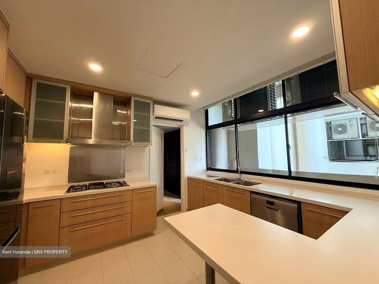 The Colonnade (D10), Condominium #573919801